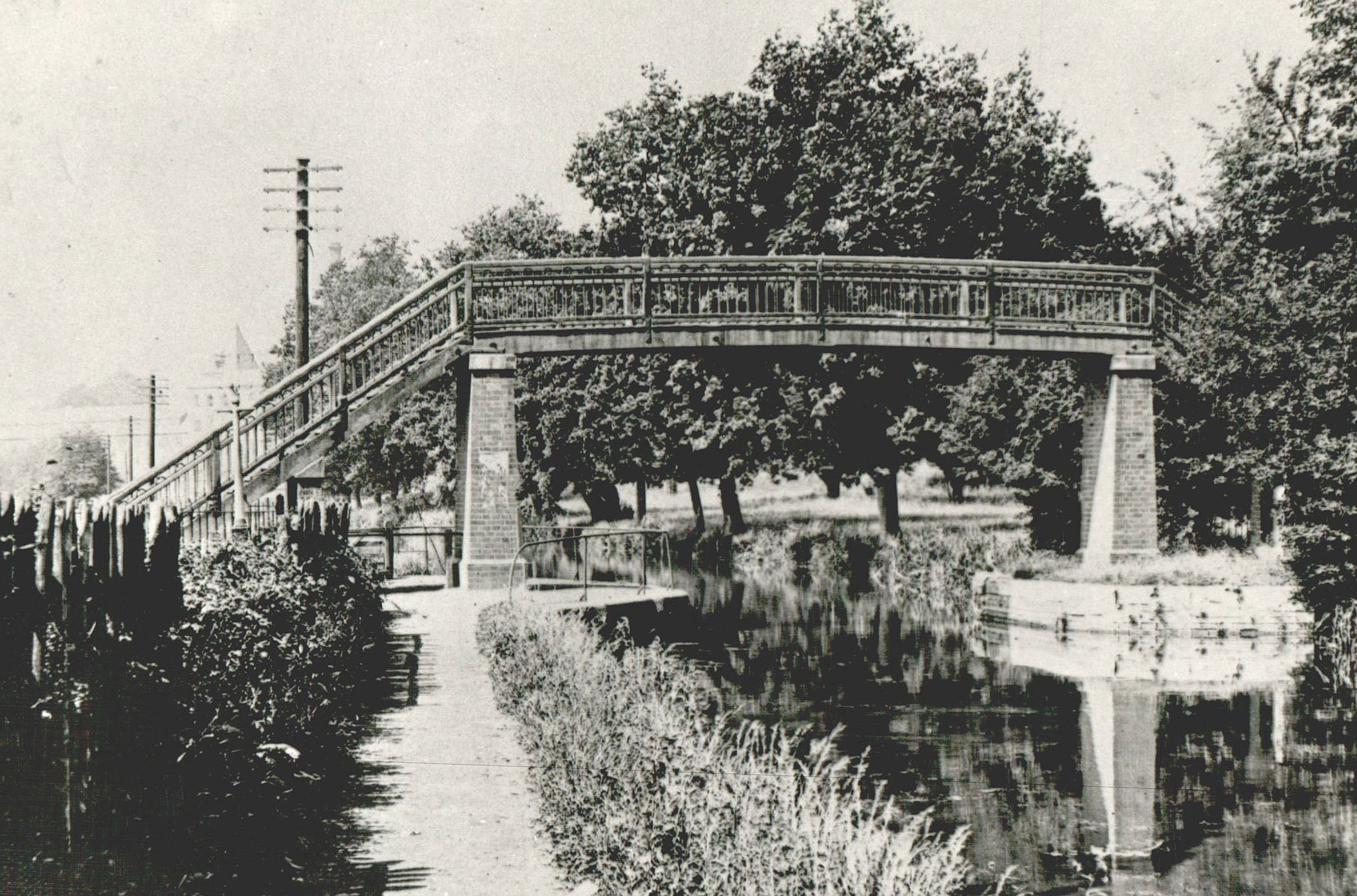 Hilly Orchard Bridge before 1908 (Michael Handford)