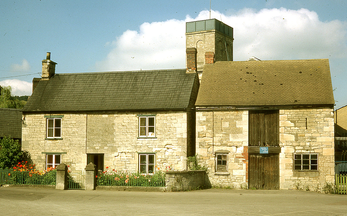 Salt warehouse at Brimscombe (on right) 1978