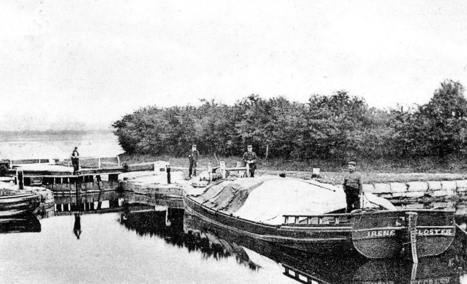 Barge Irene in Framilode Basin.