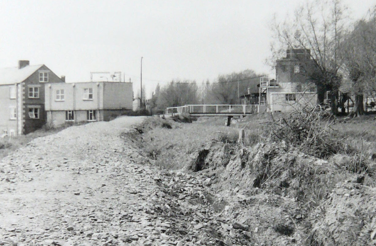 Fresh earth added to restore the embankment east of Bonds Mill Bridge 1979. (Company of Proprietors)