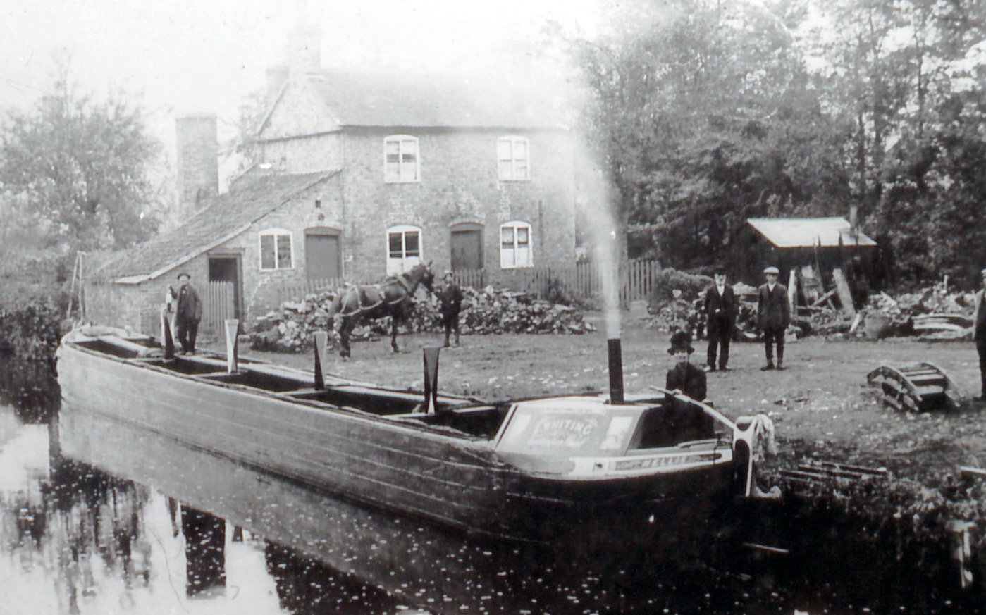 Eastington Coal Wharf c1915 (Mike Mills)