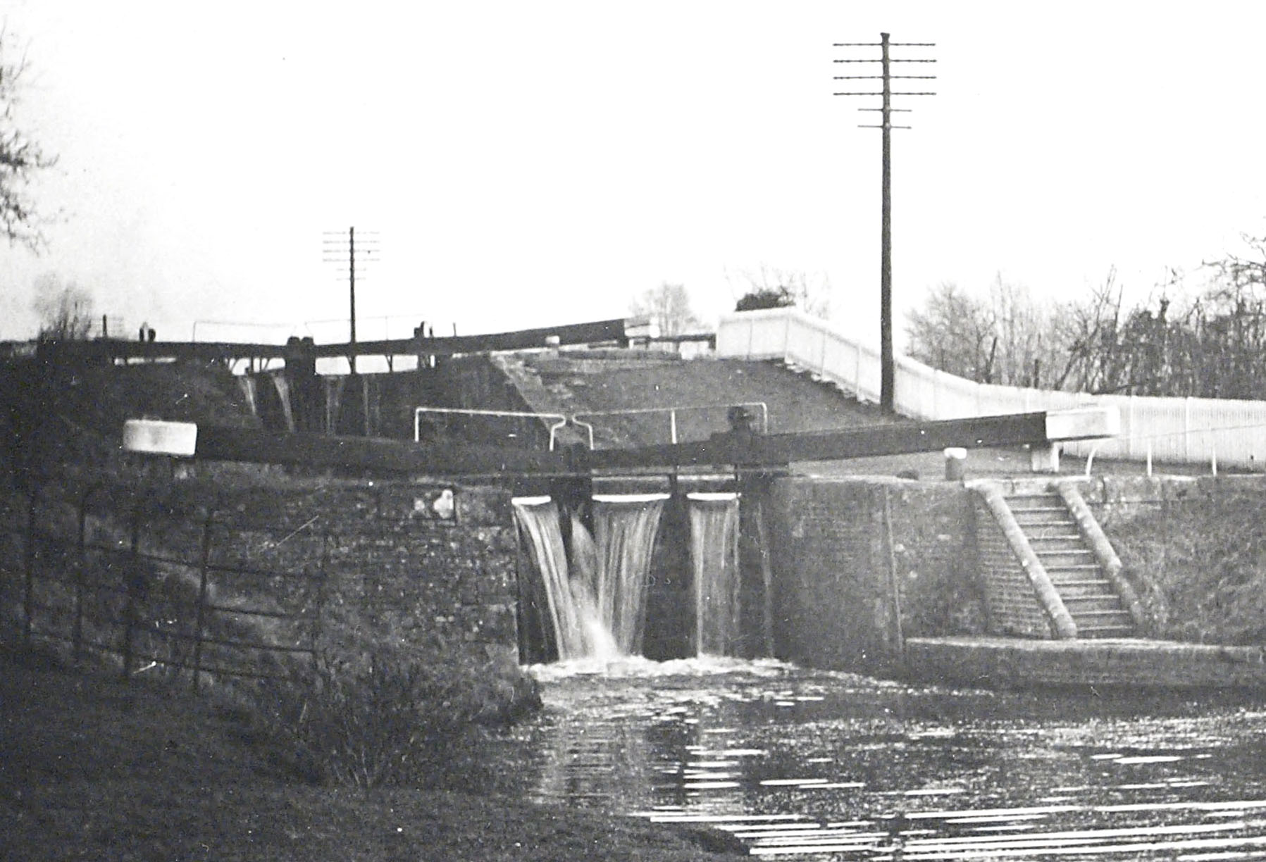 Ryeford Double Lock (Waterways Archive)