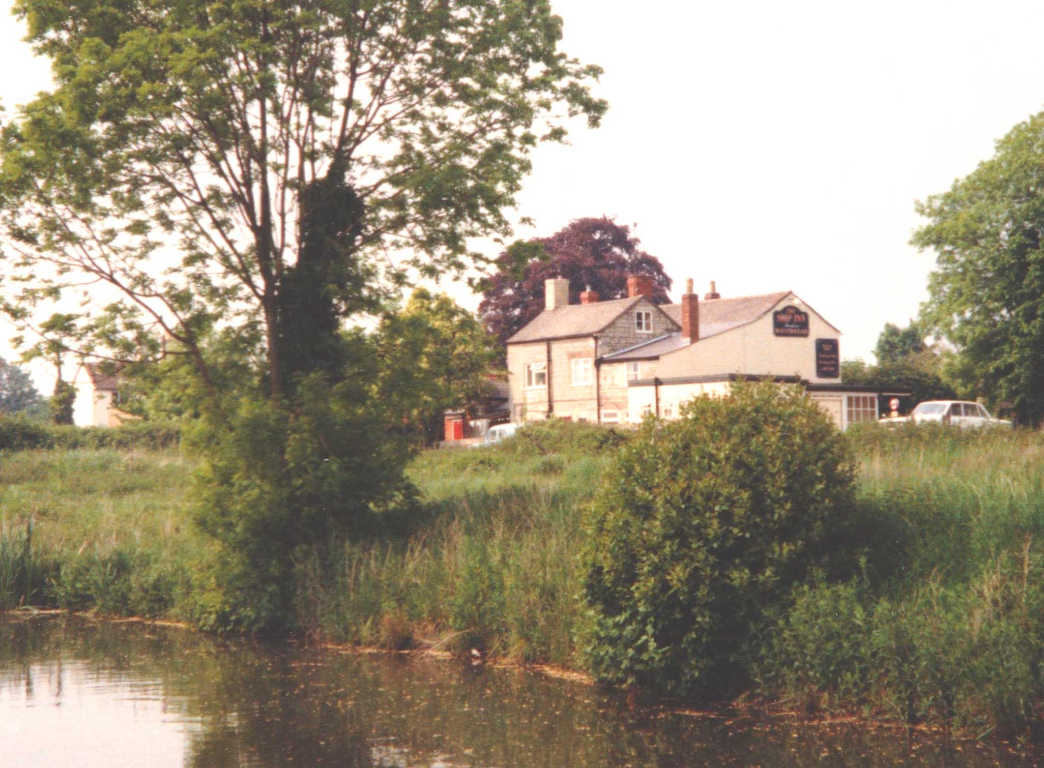 The back of the Ship Inn viewed from the canal in 1991. (Donald Smith Collection via Stonehouse History Group)