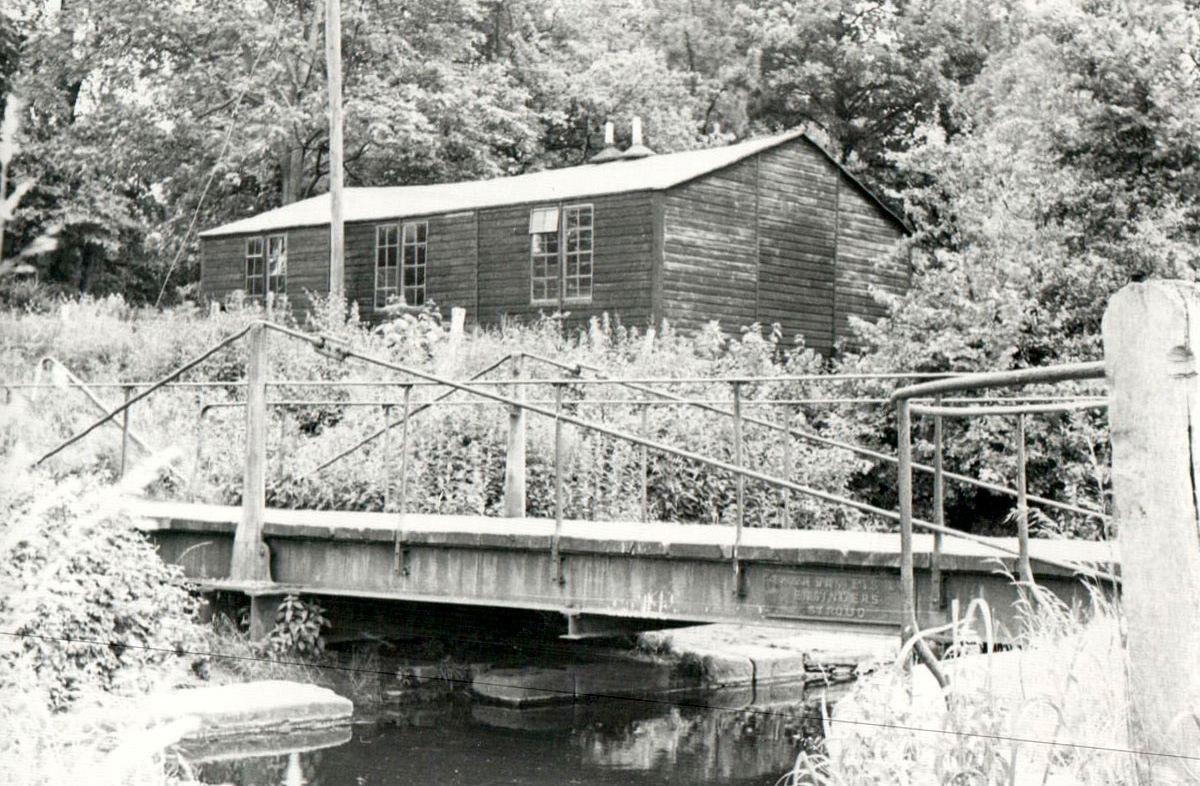 Upper Mills swing bridge (Michael Handford)