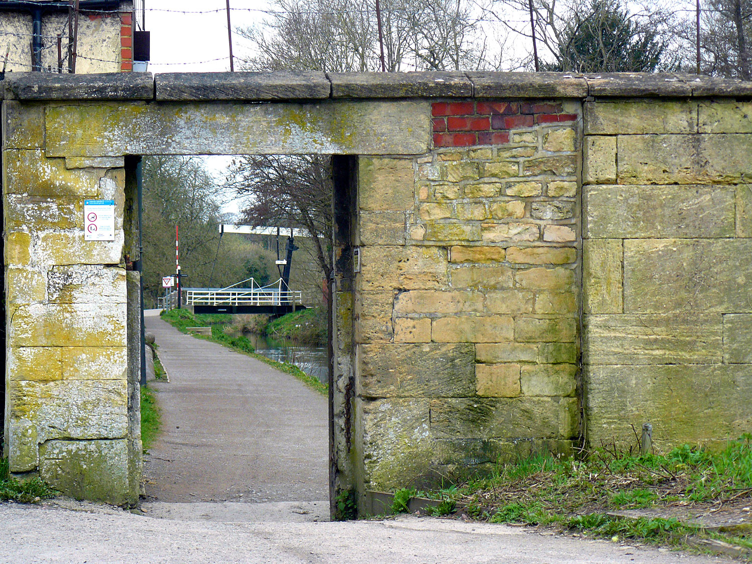 Surviving gateway at the eastern end of the wharf.